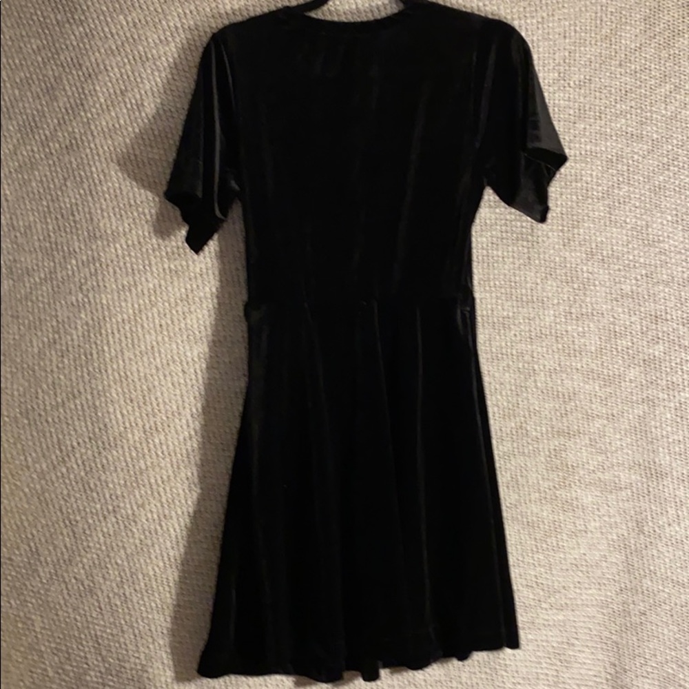 New Look Black Velvet V-Neck Mini-Dress - Picture 11 of 11